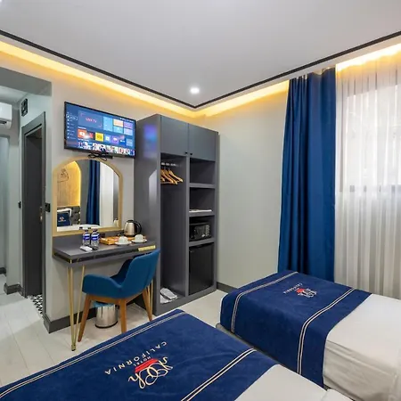 Szálloda California 3*