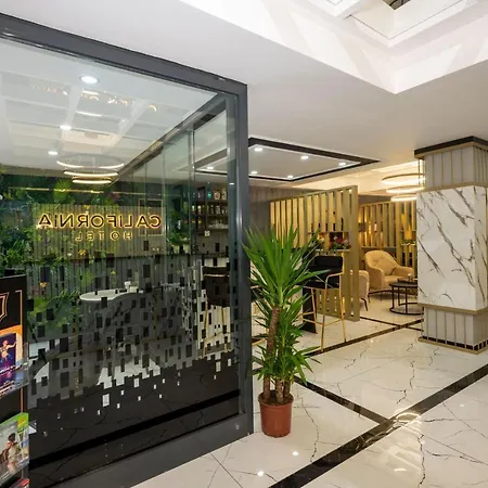 Отель California