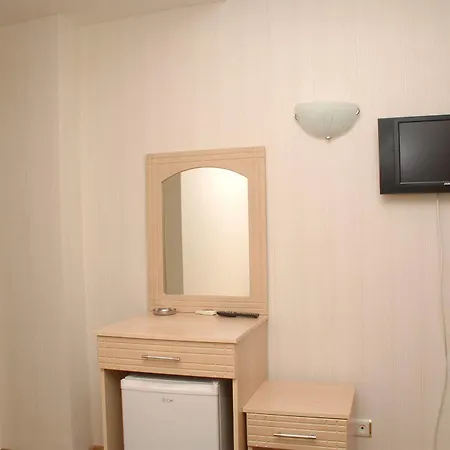 Отель California 3*